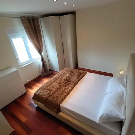 Niko Appartamento Povljana