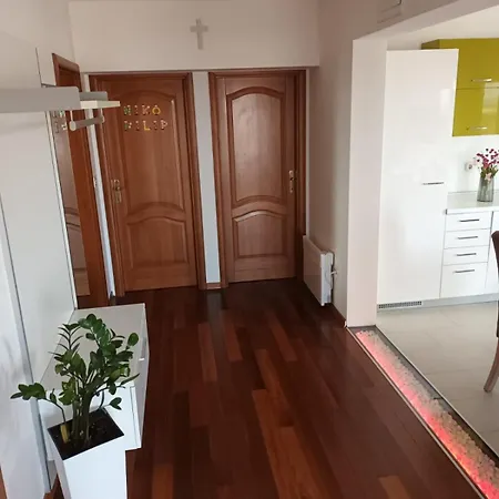 Apartament Niko Povljana